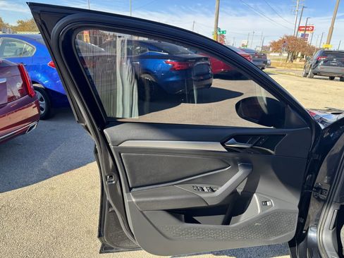 Used 2020 Volkswagen Jetta R-Line w/ R-Line Cold Weather Package image 25