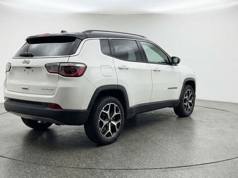 Used 2025 Jeep Compass Limited AWD/4WD image 9