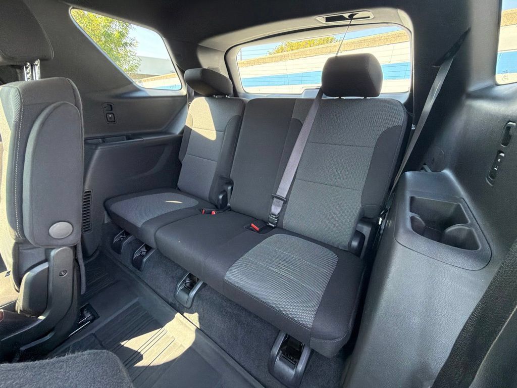 Used 2023 Chevrolet Traverse LT FWD image 20