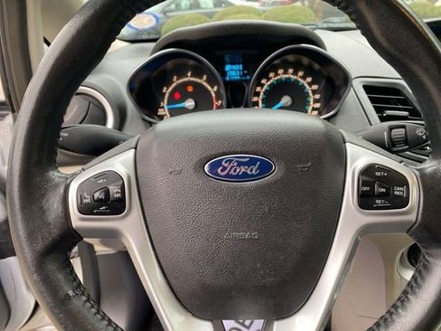 Used 2014 Ford Fiesta SE image 23