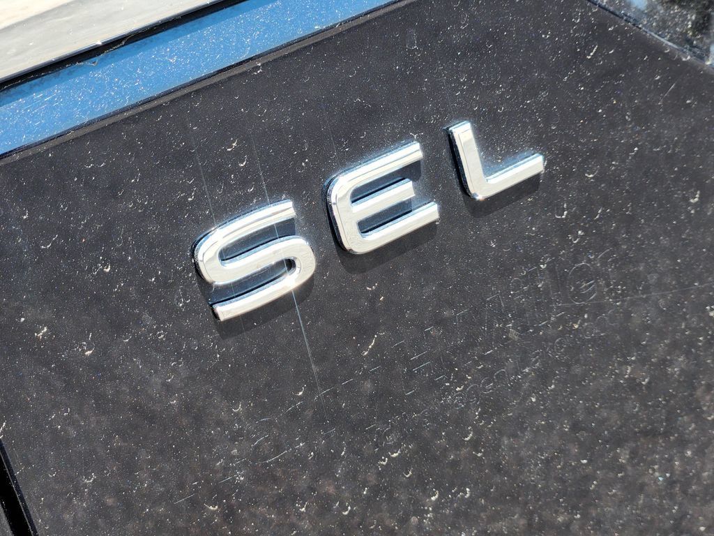 Certified 2025 Volkswagen Atlas SEL Premium R-Line AWD/4WD image 8
