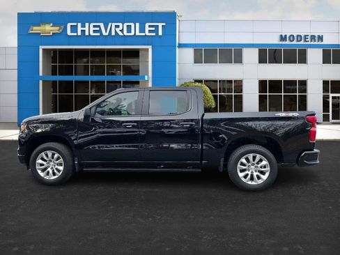 New 2025 Chevrolet Silverado 1500 Custom image 2