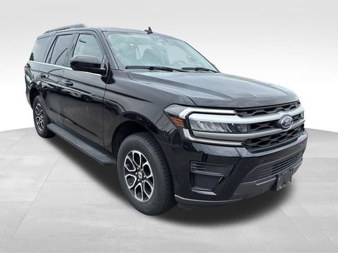 Used 2024 Ford Expedition XLT AWD/4WD image 8