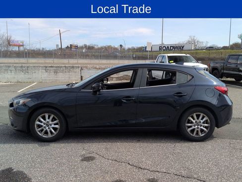 Used 2015 MAZDA MAZDA3 i Grand Touring image 6