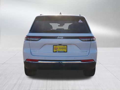 New 2025 Jeep Grand Cherokee Limited w/ Trailer Tow Package image 6