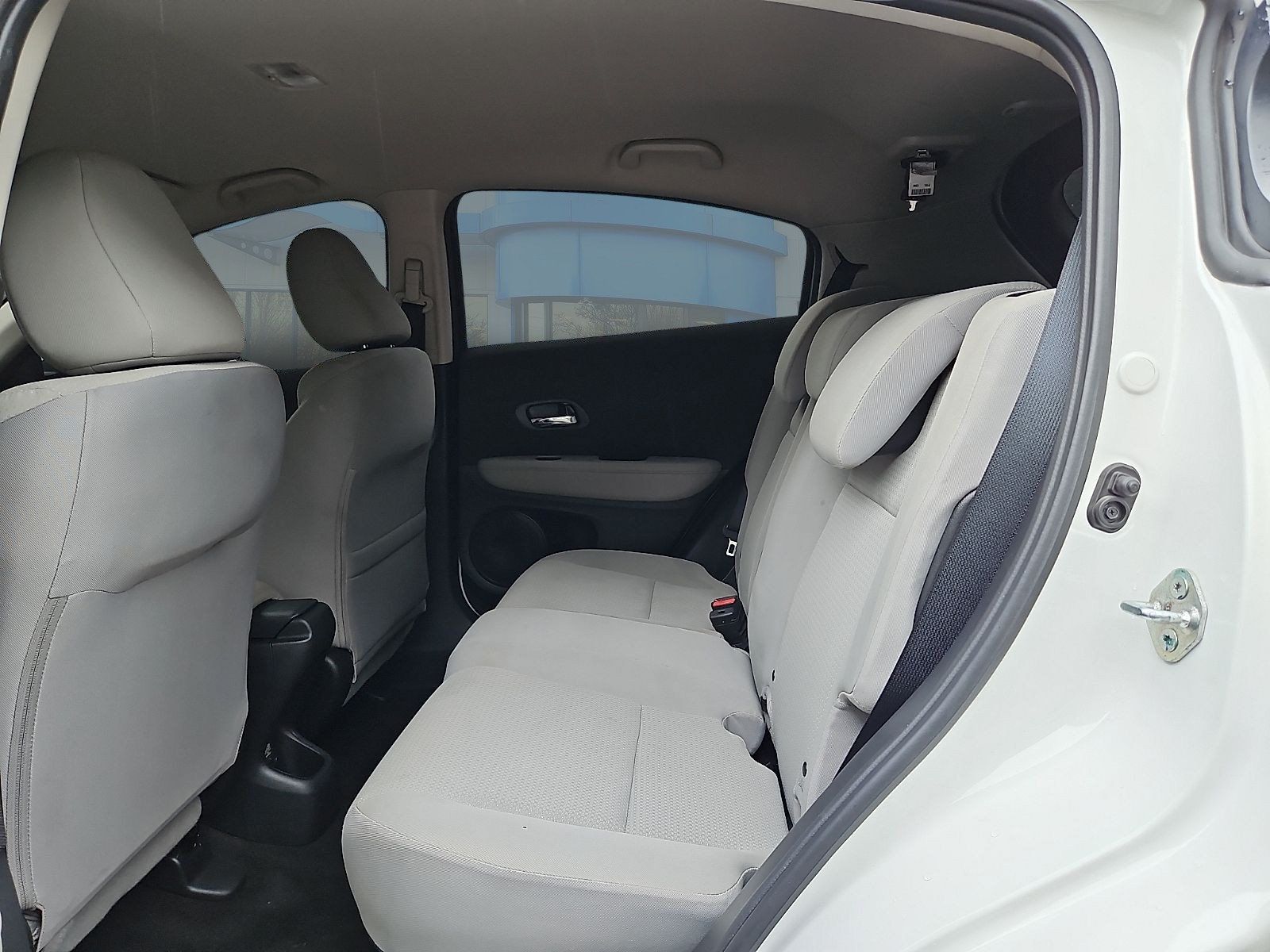 Used 2022 Honda HR-V LX image 7