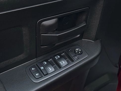 Used 2017 RAM 1500 Express image 15