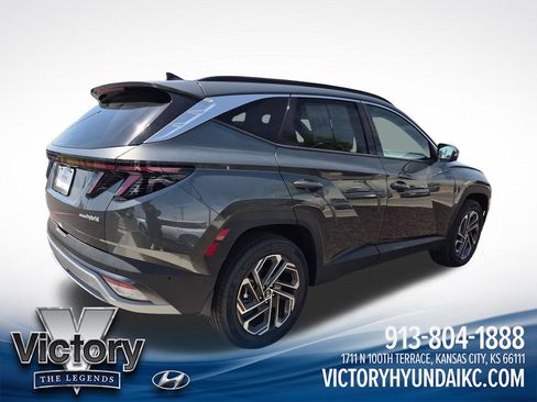 Used 2025 Hyundai Tucson Limited AWD/4WD image 5