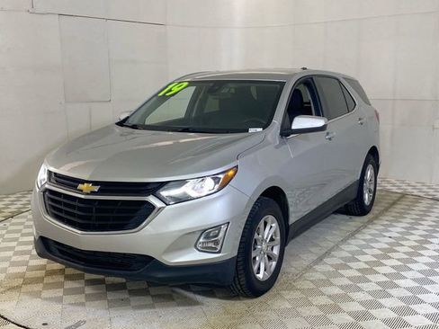 Used 2019 Chevrolet Equinox LT w/ Driver Convenience Package image 20