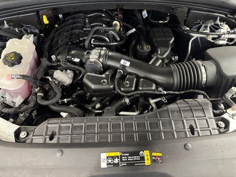 Used 2024 Jeep Grand Cherokee L Limited w/ Luxury Tech Group II image 6