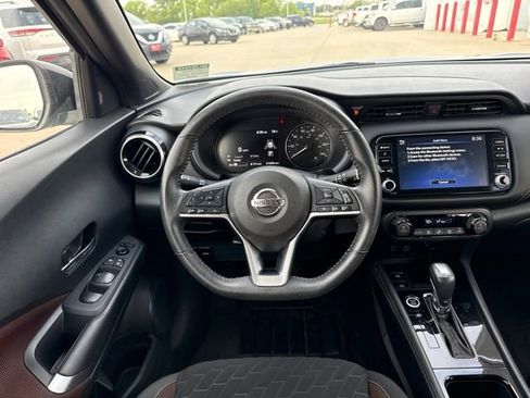 Used 2021 Nissan Kicks SR FWD image 26