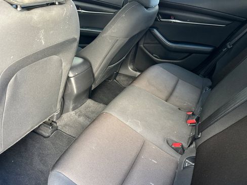 Used 2022 MAZDA MAZDA3 s image 14