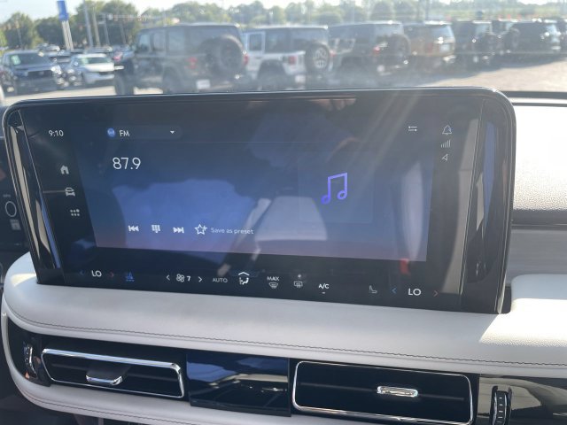 Used 2025 Lincoln Aviator Reserve w/ Illumination Package RWD image 23