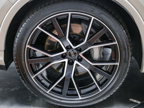 Certified 2023 Audi Q7 3.0T Prestige AWD/4WD image 10