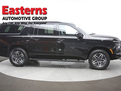 Used 2025 Chevrolet Suburban Z71 AWD/4WD image 49