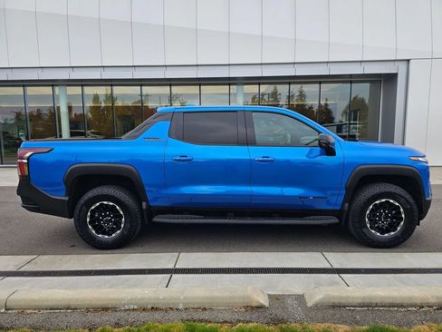 Used 2026 Chevrolet Silverado EV Trail Boss AWD/4WD image 6