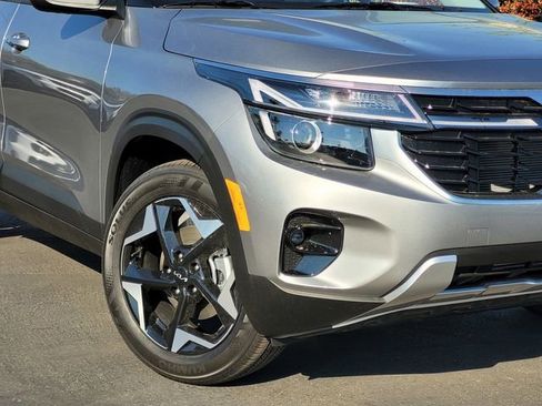 New 2026 Kia Seltos S image 3