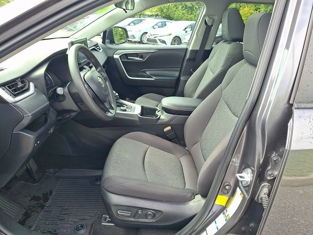 Certified 2022 Toyota RAV4 XLE w/ Convenience Package AWD/4WD image 14