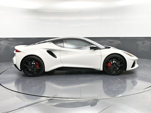 New 2026 Lotus Emira SE image 9