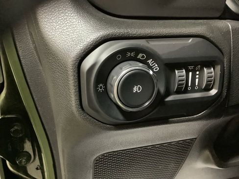 Used 2021 Jeep Wrangler Unlimited Sport image 23