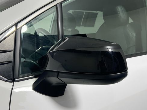 Used 2021 Toyota Sienna XSE FWD image 12