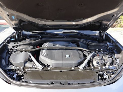 Used 2025 BMW 740i image 25