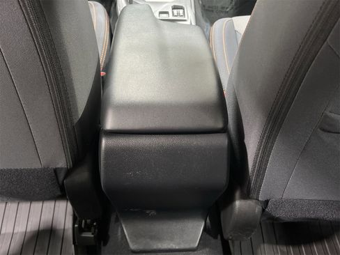 Used 2023 Subaru Crosstrek 2.0i Premium image 19