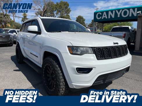 Used 2018 Jeep Grand Cherokee Altitude RWD image 1