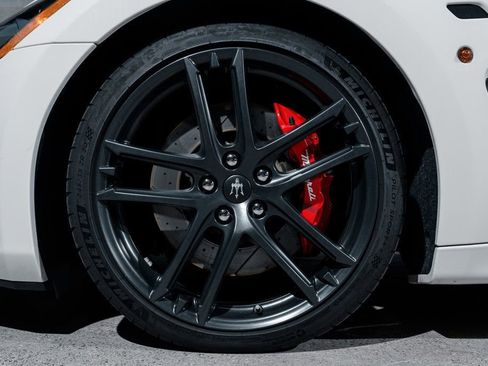 Used 2012 Maserati GranTurismo MC RWD image 35