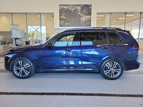 Used 2025 BMW X7 M60i AWD/4WD image 8