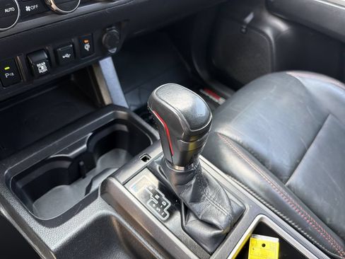 Used 2021 Toyota Tacoma TRD Pro AWD/4WD image 15