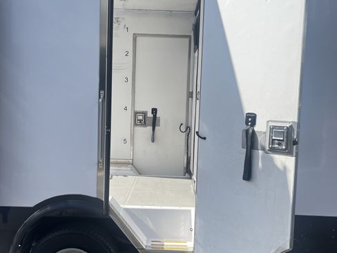 Certified 2024 Ford E-350 and Econoline 350 Super Duty w/ Power Windows & Locks Group RWD image 9