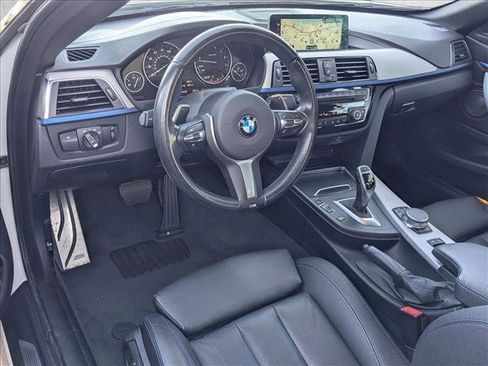 Used 2018 BMW 440i Convertible image 10