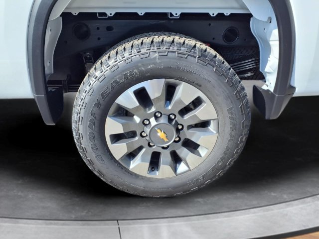 New 2026 Chevrolet Silverado 2500 Custom w/ Custom Value Package AWD/4WD image 15