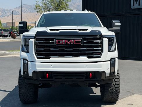 Used 2024 GMC Sierra 3500 AT4 w/ AT4 Premium Plus Package AWD/4WD image 2