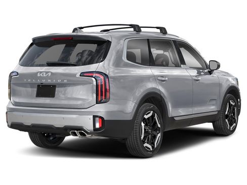 Used 2024 Kia Telluride EX w/ EX Captain's Chair Package AWD/4WD image 2