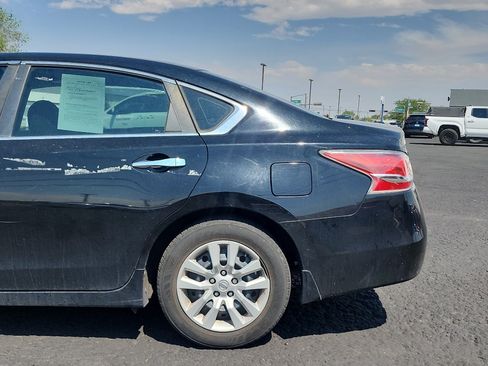 Used 2015 Nissan Altima 2.5 S w/ Power Driver Seat Package FWD image 9