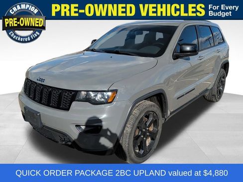 Used 2020 Jeep Grand Cherokee Laredo AWD/4WD image 1