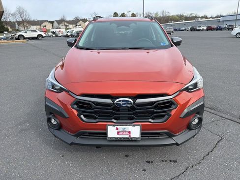 Certified 2025 Subaru Crosstrek 2.5i Limited w/ Crosstrek Mirror Package image 8