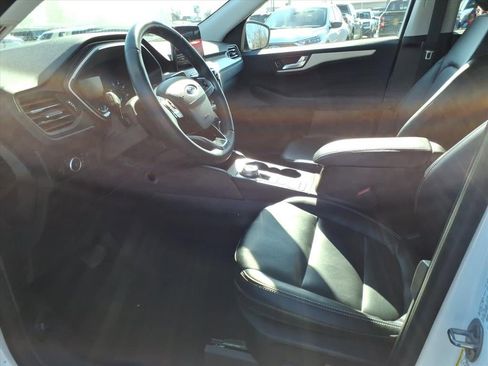 Used 2022 Ford Escape SEL image 11