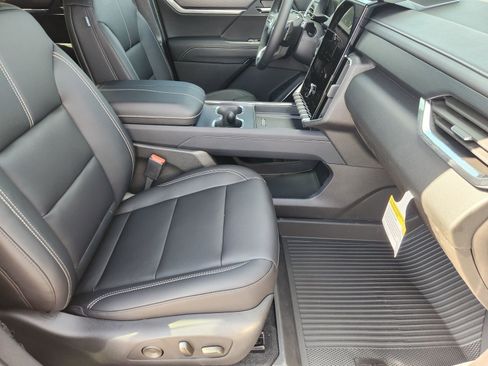 New 2026 GMC Acadia Elevation w/ Black Edition image 17