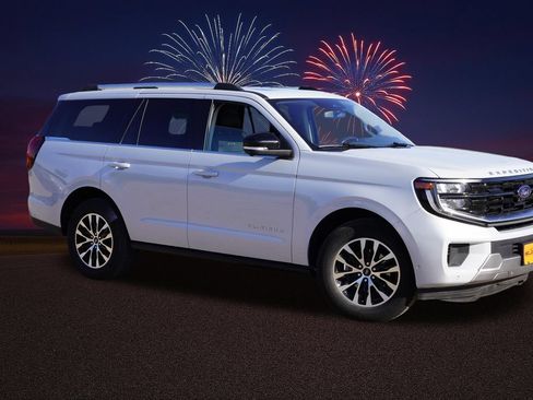 Certified 2025 Ford Expedition Platinum AWD/4WD image 2