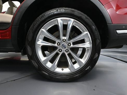 Used 2018 Ford Explorer Limited w/ Equipment Group 301A FWD image 14