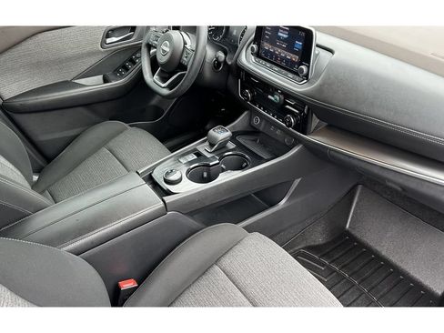 Used 2022 Nissan Rogue SV AWD/4WD image 15