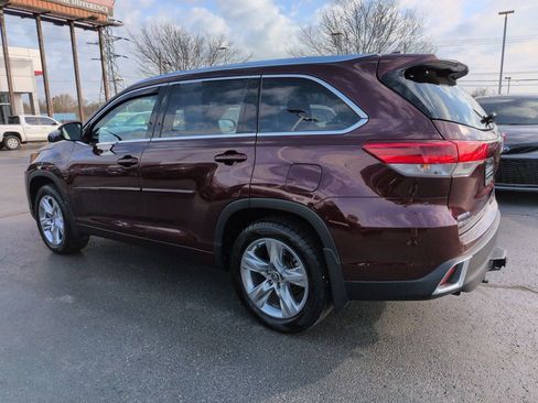 Used 2018 Toyota Highlander Limited image 3