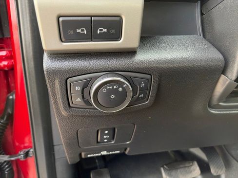 Used 2021 Ford F350 Lariat w/ Lariat Value Package AWD/4WD image 14