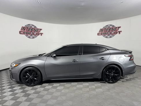 Used 2021 Nissan Maxima SR w/ Sport Mat Group FWD image 4