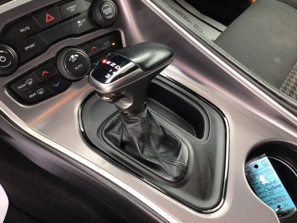 Used 2019 Dodge Challenger SXT RWD image 23