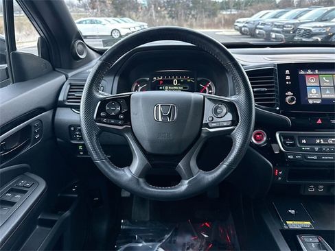 Certified 2024 Honda Passport Black Edition image 26