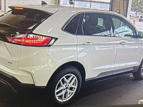 Certified 2022 Ford Edge SEL w/ Convenience Package image 5